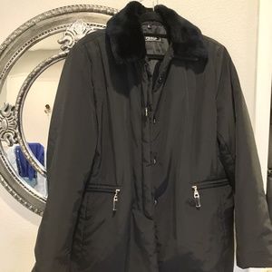 Authentic PRADA Black Synthetic & Fur collar button jacket